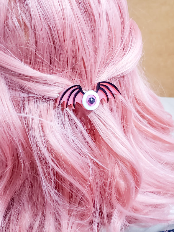 Flying Eye Hairclip