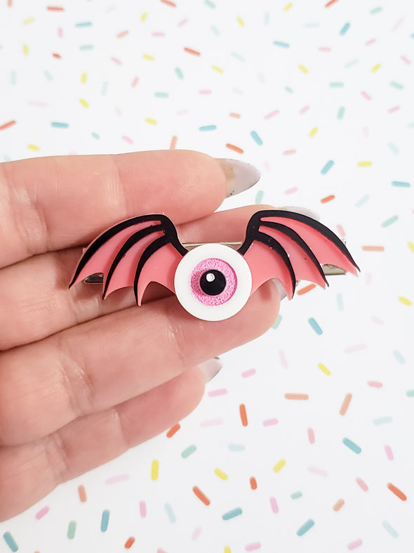 Flying Eye Hairclip