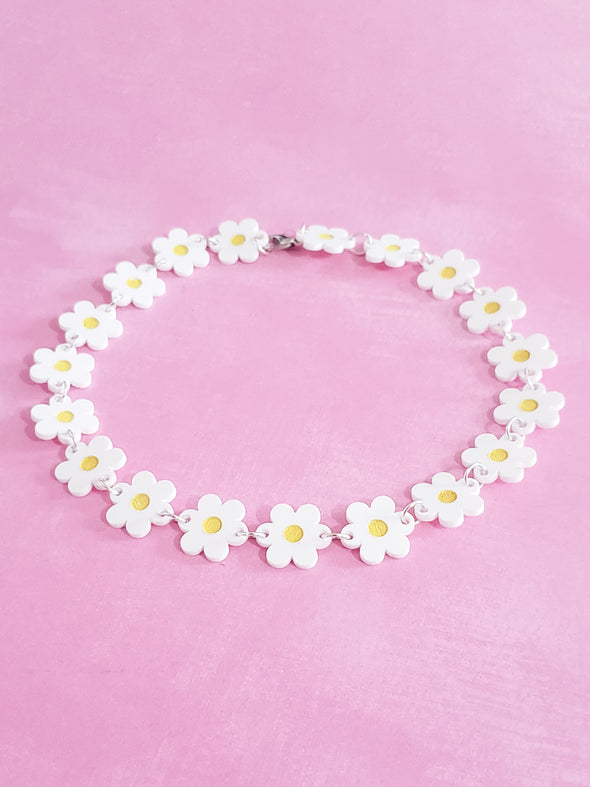 Daisy Choker