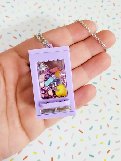 Claw Machine Necklace | UFO Catcher | Shaker Necklace