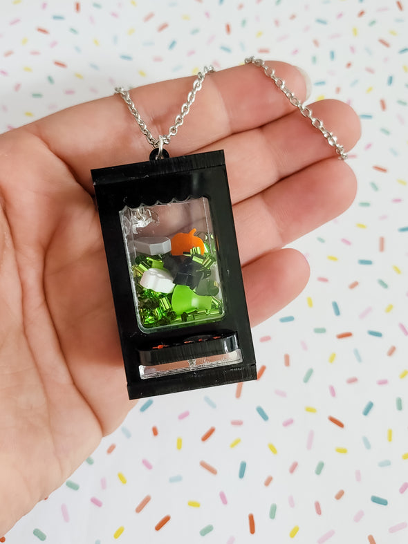 Goth Claw Machine Necklace | UFO Catcher | Shaker Necklace