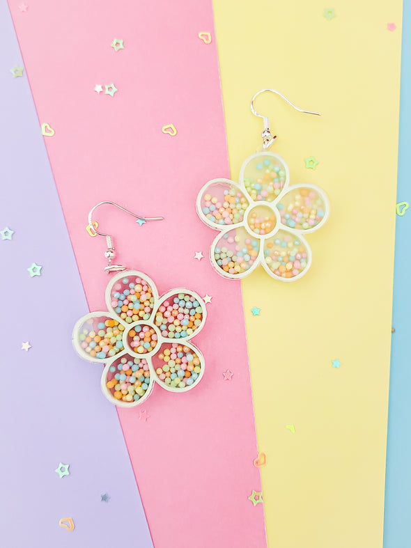 Flower Shaker Charm Earrings